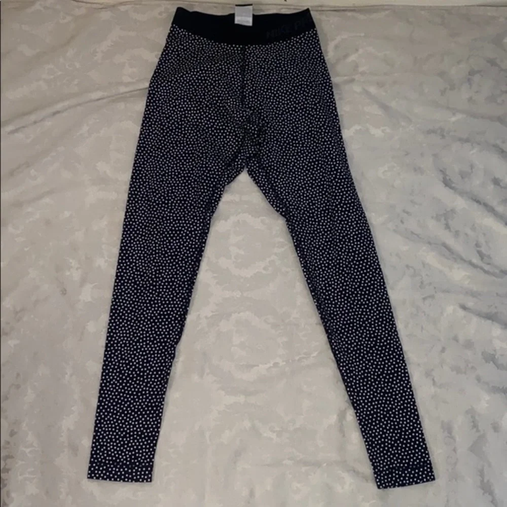 Nike women’s XS pro combat polka dot leggings‎